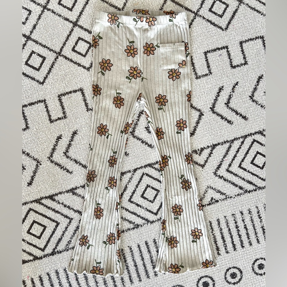 Zara Flower Ribbed Flare Leggings 4-5T